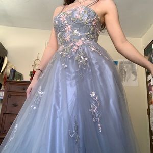 Prom gown